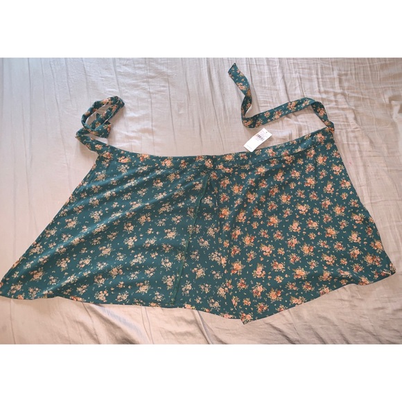 American eagle wrap skirt! - Picture 6 of 6